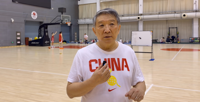 开云官网-刘禹彤、杨舒予在列！中国女篮最新训练画面出炉，宫鲁鸣接受采访