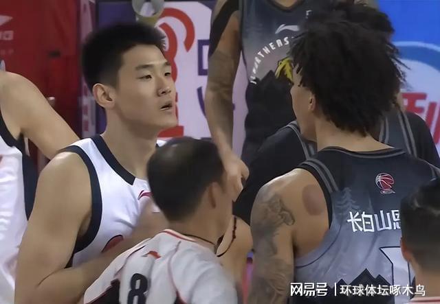 开云平台-姜伟泽27分2板2助1断 CBA吉林98-119不敌广东 奎因42分