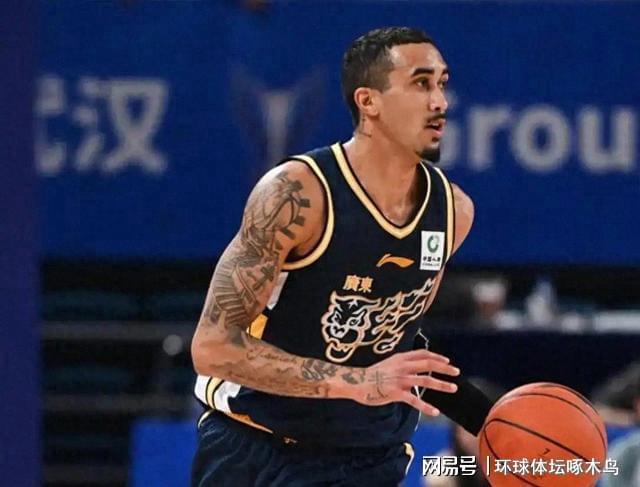 开云平台-姜伟泽27分2板2助1断 CBA吉林98-119不敌广东 奎因42分