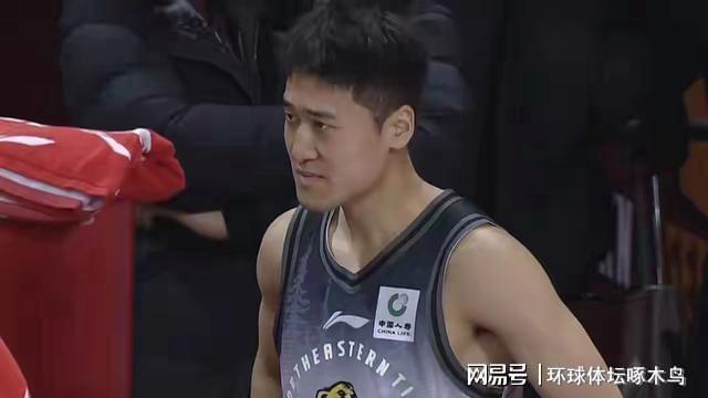 开云平台-姜伟泽27分2板2助1断 CBA吉林98-119不敌广东 奎因42分