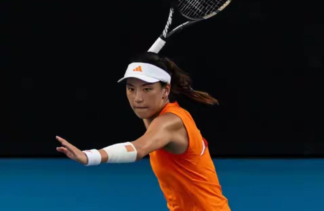 kaiyun-冲击新年首冠!王欣瑜女双挺进决赛,中国莎娃逆境获胜真猛