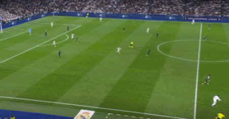 开云体育-库尔图瓦封神熊皇失点,巴尔韦德戴帽比肩梅西,皇马3-0大胜曼城