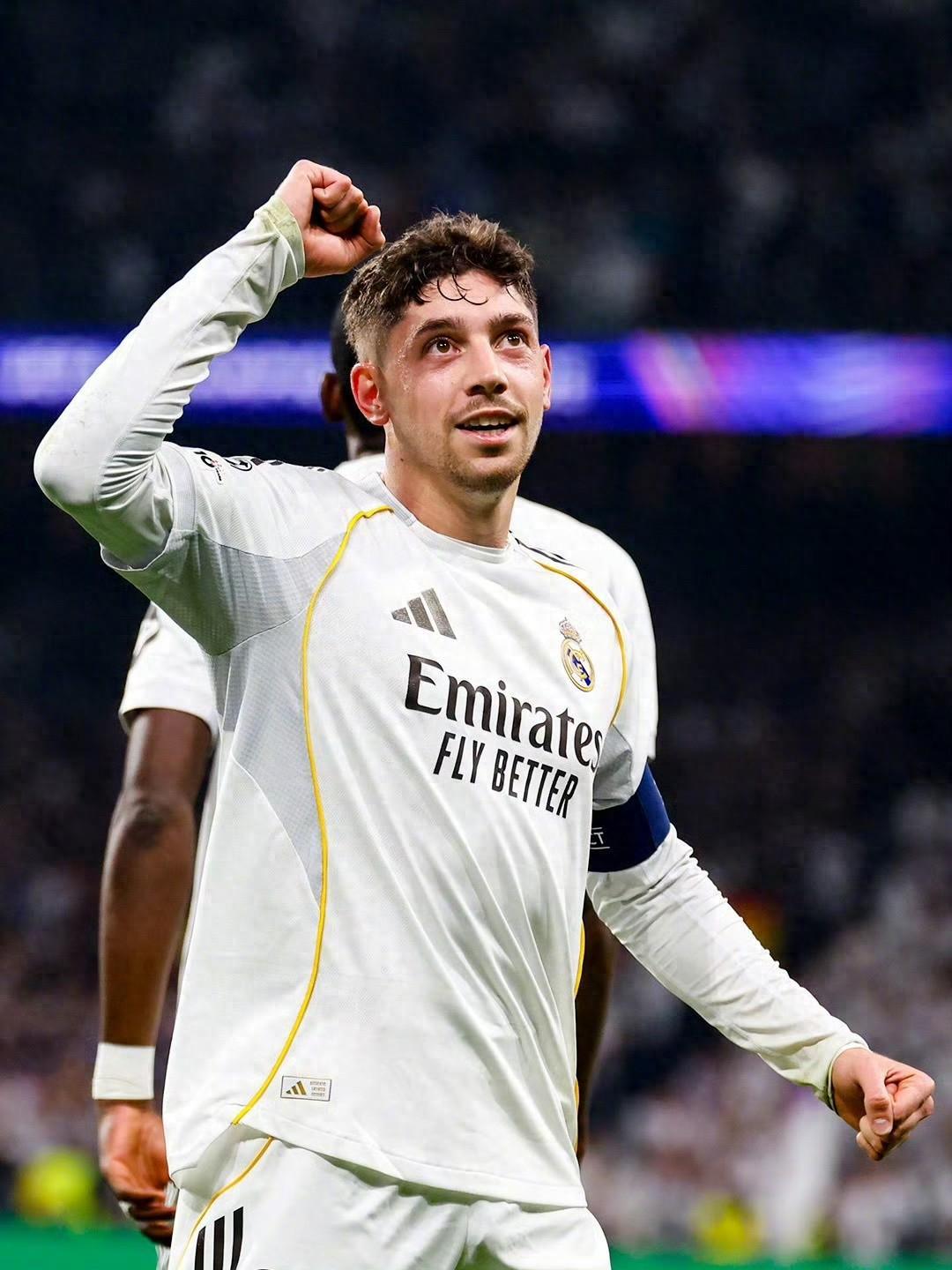 开云平台-欧冠上演巅峰1战！一场3-0大胜，皇马击败曼城，巴尔韦德帽子戏法